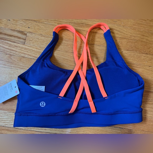 NWT Lululemon Energy Bra - Picture 3 of 4